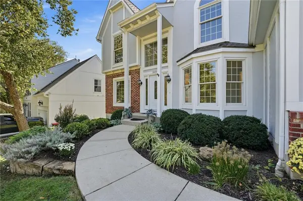 9409 W 131st ST, Overland Park, KS 66213
