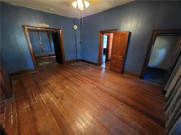 114 W Joe Davis ST, El Dorado Springs, MO 64744