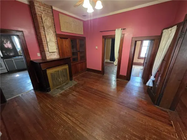 114 W Joe Davis ST, El Dorado Springs, MO 64744