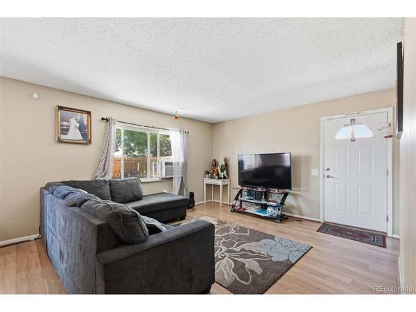 1241 S Uvalda, Aurora, CO 80012