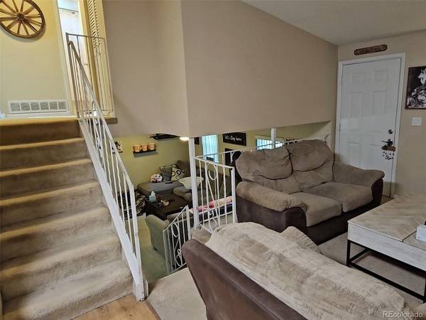 232 Harrison, Bennett, CO 80102