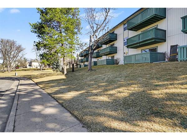 2120 S Vaughn #102F, Aurora, CO 80014