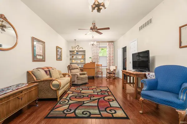 525 S Filbert ST, New Carlisle, IN 46552