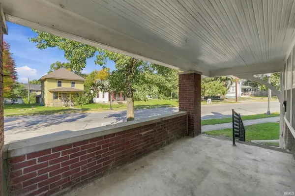 2907 Broadway ***, Fort Wayne, IN 46807-1504