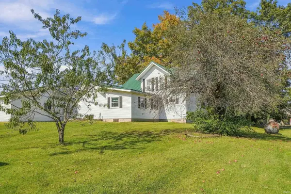 8565 E Metz RD, Angola, IN 46703