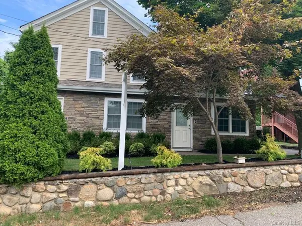 11 Prospect ST #1E, Northport, NY 11768