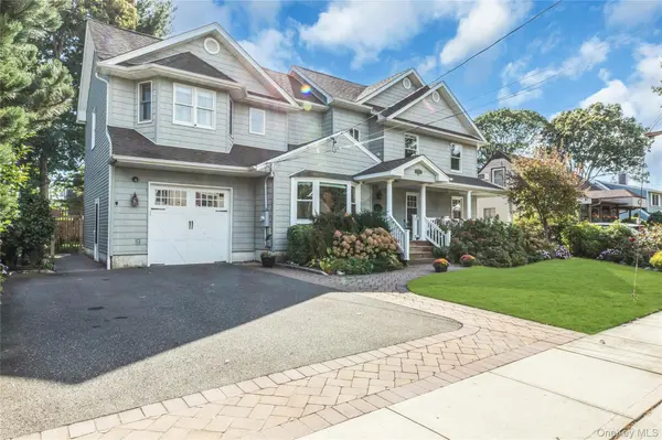 2084 Sherman AVE, Merrick, NY 11566