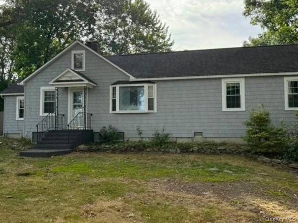 18 Baldwin RD, Sound Beach, NY 11789