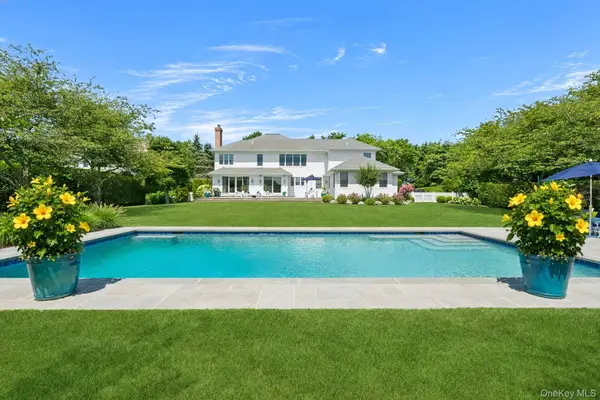 9 Millfarm LN, Water Mill, NY 11968