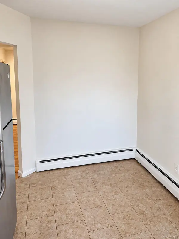 94 Union AVE, Amityville, NY 11701