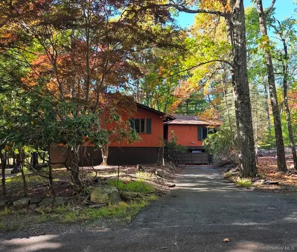 36 Pebble PATH, Rock Hill, NY 12775