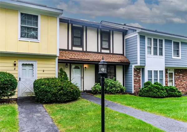 7 Sunny Brook CIR, Highland, NY 12528