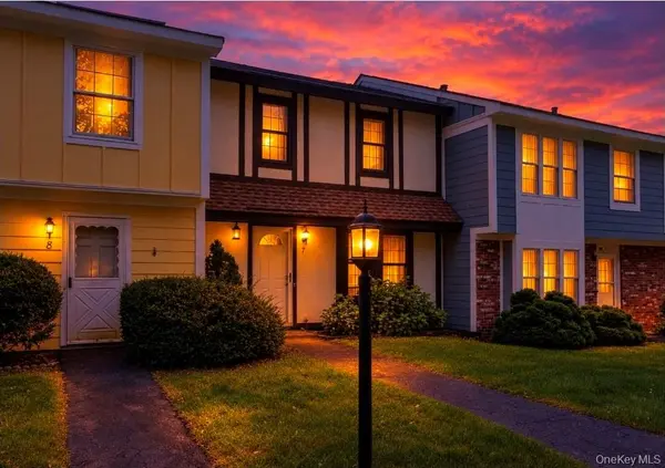 7 Sunny Brook CIR, Highland, NY 12528