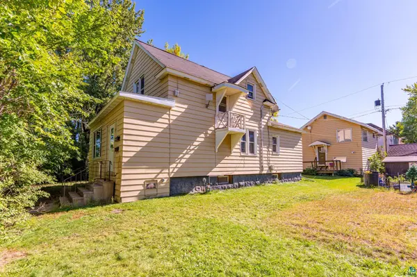 212 S 8th St, Virginia, MN 55792