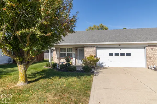 1176 E Apple Lake DR, Greenfield, IN 46140