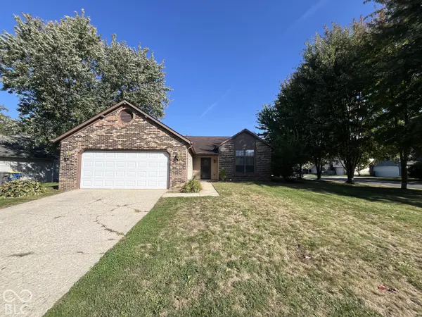 5925 Dunmore DR, Indianapolis, IN 46254