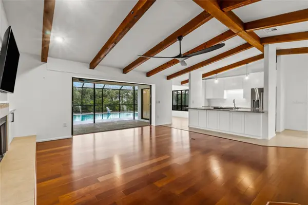 5424 AMERICA DR, Sarasota, FL 34231
