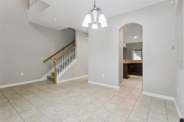 9280 CHANDLER DR, Groveland, FL 34736