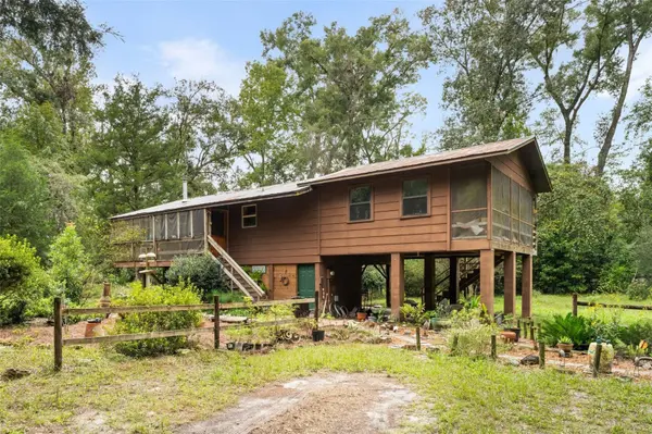 568 SW RATTLESNAKE GLN, Fort White, FL 32038