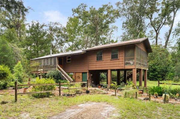 568 SW RATTLESNAKE GLN, Fort White, FL 32038