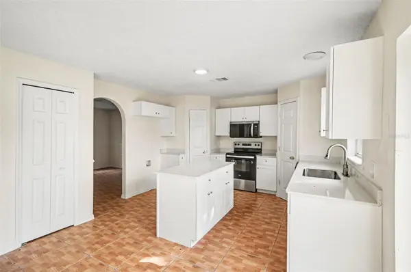 1093 AMANDA KAY CIR, Sanford, FL 32771