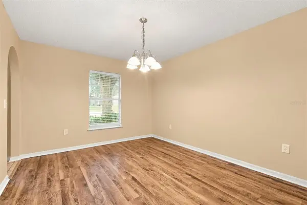 2228 SANDRIDGE CIR, Eustis, FL 32726