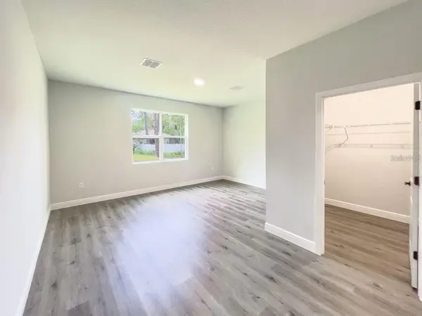 1580 EAST Pkwy, Deland, FL 32724