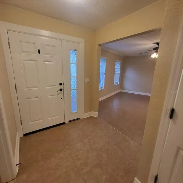 14906 WINTERWIND DR, Tampa, FL 33624