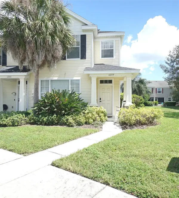 12239 COUNTRY WHITE CIR, Tampa, FL 33635