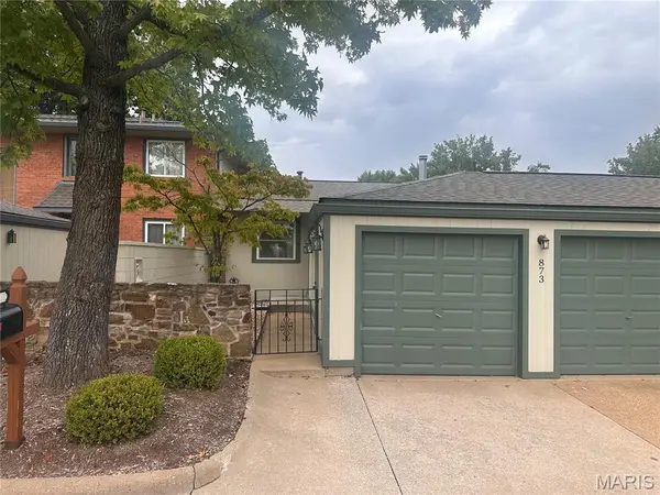 873 Delmonico DR, Manchester, MO 63021