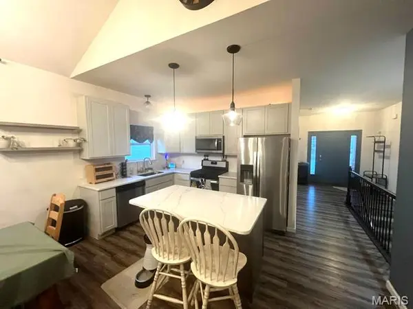 1956 Masters DR, Festus, MO 63028
