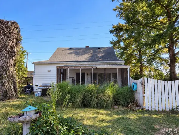 1367 S Washington, Duquoin, IL 62832