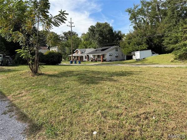 1930 Marilla ST, Alton, IL 62002