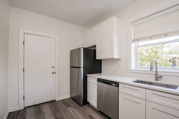 721 Reba PL #3N, Evanston, IL 60202