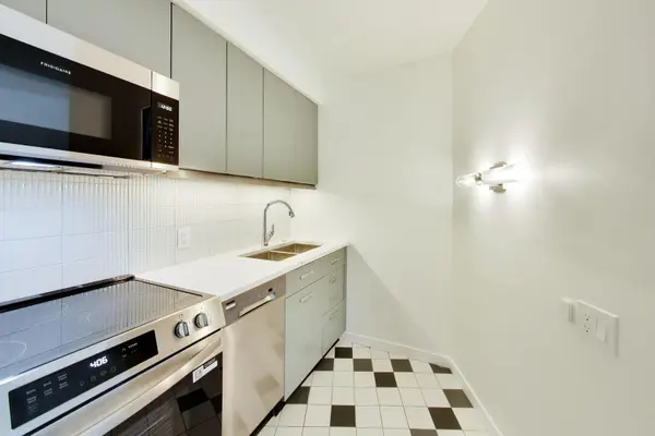300 N State ST #3106, Chicago, IL 60654