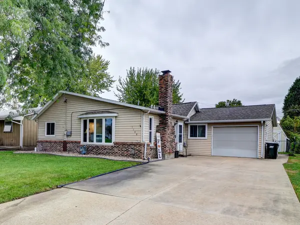 1108 E 14th ST, Sterling, IL 61081