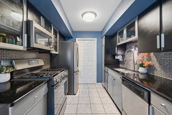 9239 WOODBURY CT, Orland Park, IL 60462
