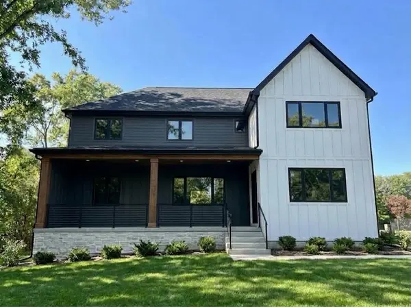 4031 Venard RD, Downers Grove, IL 60515