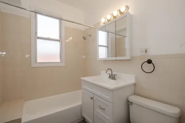 4702 W Fulton ST #2, Chicago, IL 60644