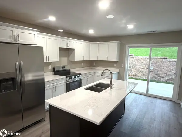 903 Iowa DR, Manning, IA 51455