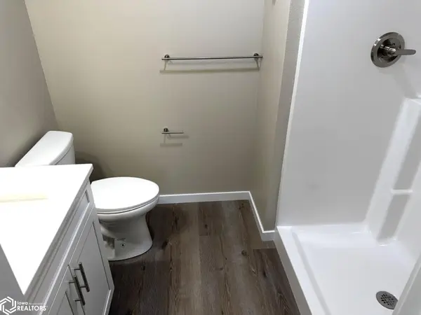 903 Iowa DR, Manning, IA 51455