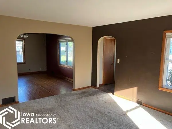 310 NE Hayes ST, Greenfield, IA 50849