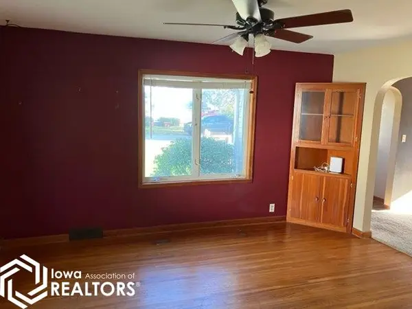 310 NE Hayes ST, Greenfield, IA 50849