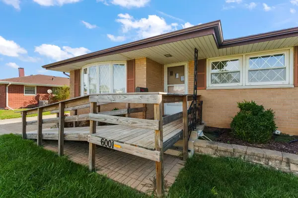 6001 Rutledge Court, Merrillville, IN 46410