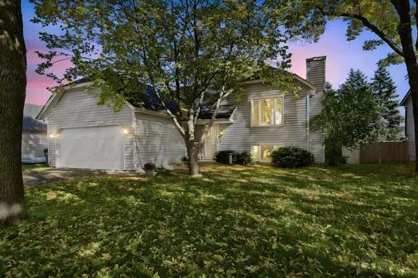14600 Hallmark DR, Apple Valley, MN 55124