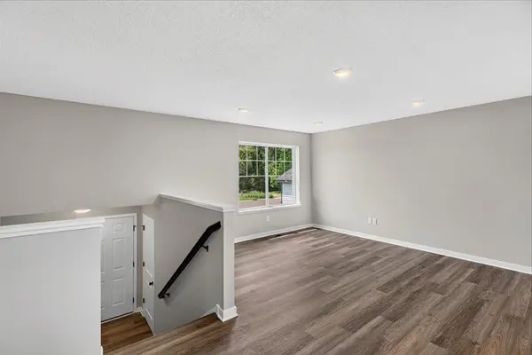 37559 Greenway AVE, North Branch, MN 55056