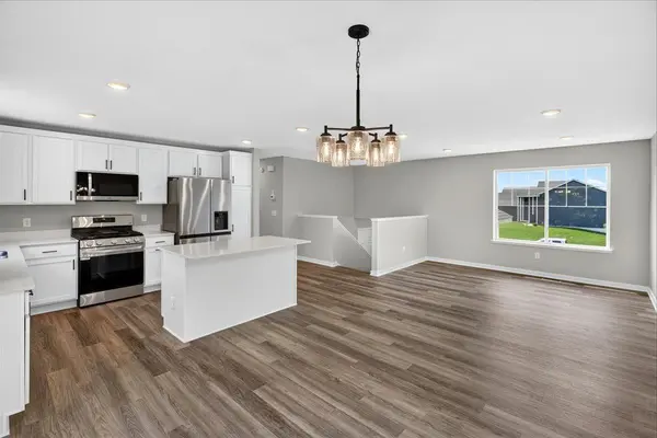 37559 Greenway AVE, North Branch, MN 55056