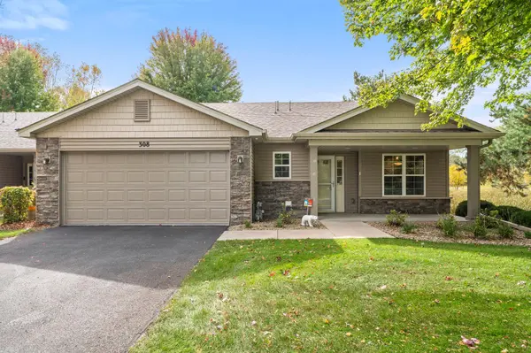 308 Arrowhead DR, Lino Lakes, MN 55014