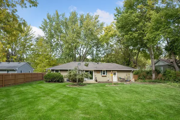 2157 Grand AVE, Long Lake, MN 55356