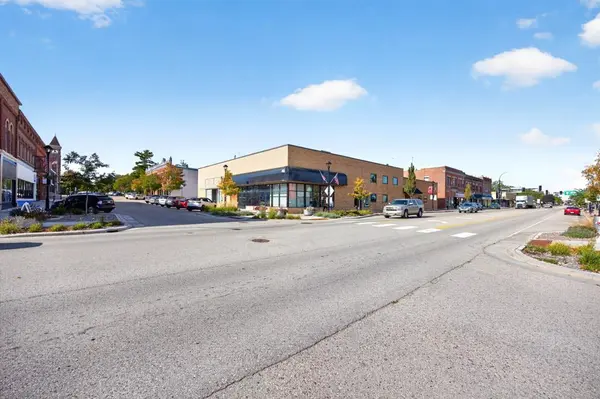102 W Center ST, Lake City, MN 55041